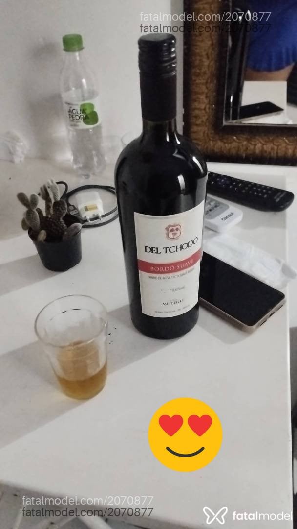 Acompanhante mulher morena (o) de olhos mel em Osório Acompanhante mulher morena (o) de olhos mel em Osório - Rellarod