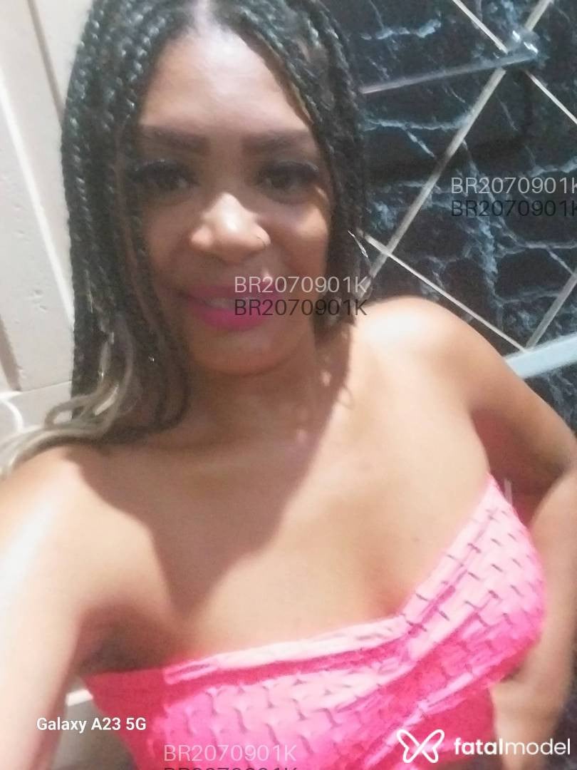 Acompanhante mulher ruiva (o) de olhos castanhos em Parauapebas Acompanhante mulher ruiva (o) de olhos castanhos em Parauapebas - Larissa