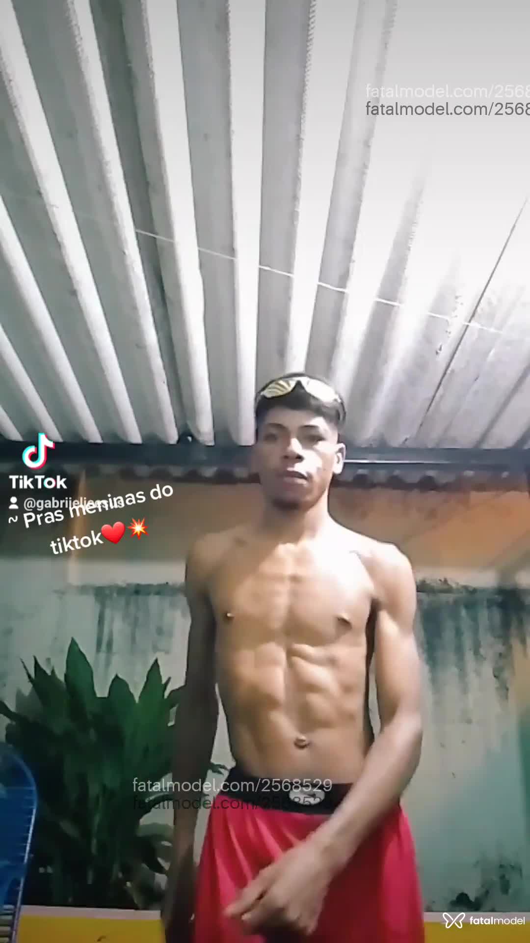 Acompanhante homem loira (o) de olhos mel em Ribeirão Preto - Gáàbriel Sáàntos