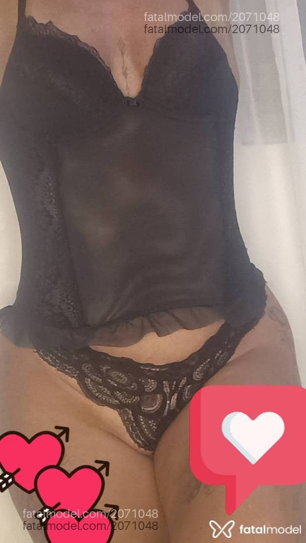 Acompanhante mulher loira (o) de olhos castanhos em Santos - Robertah