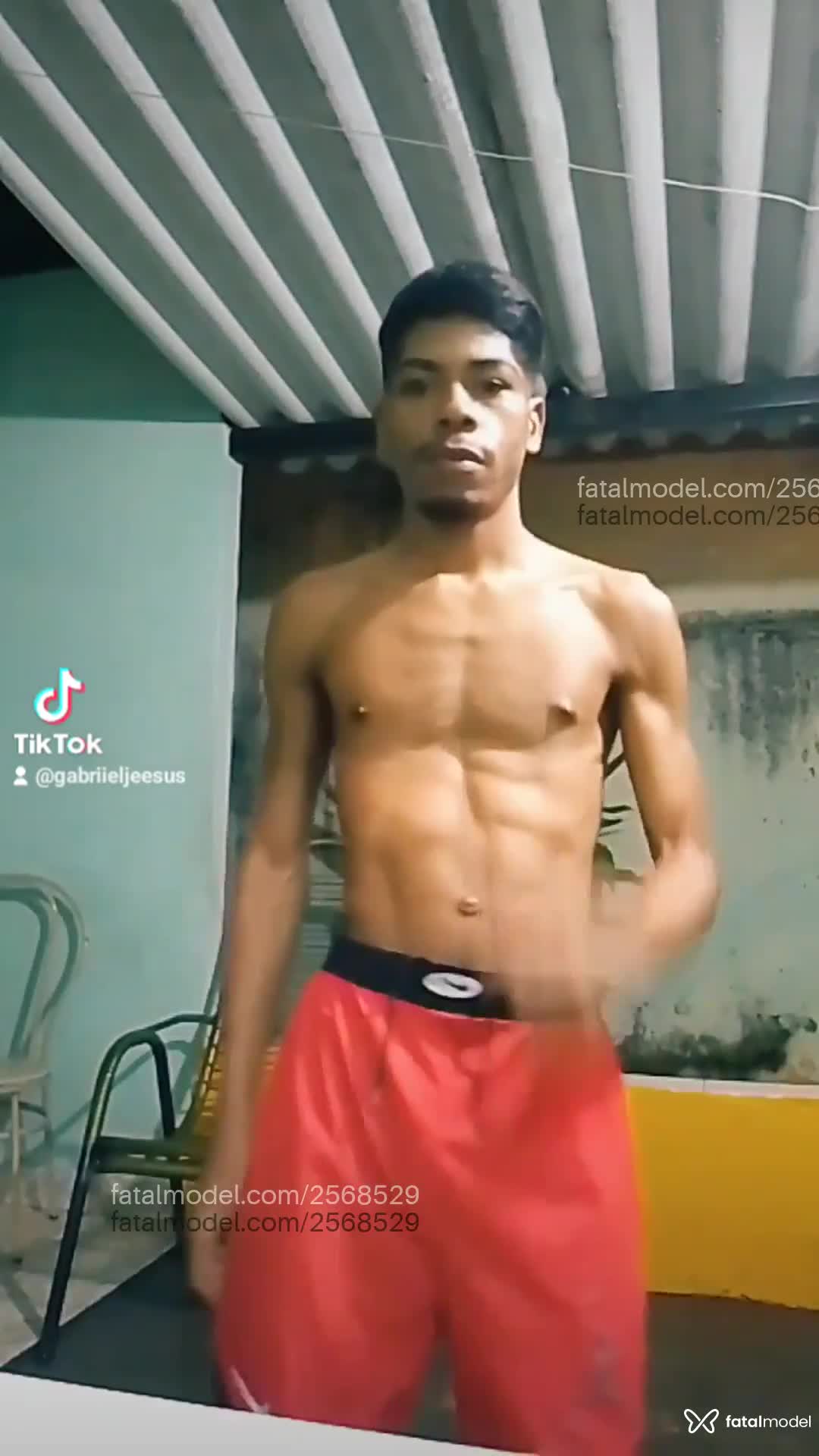 Acompanhante homem loira (o) de olhos mel em Ribeirão Preto - Gáàbriel Sáàntos
