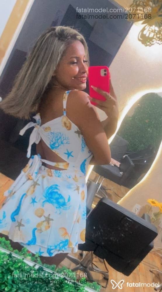 Acompanhante mulher morena (o) de olhos verdes - Mary Salustiano