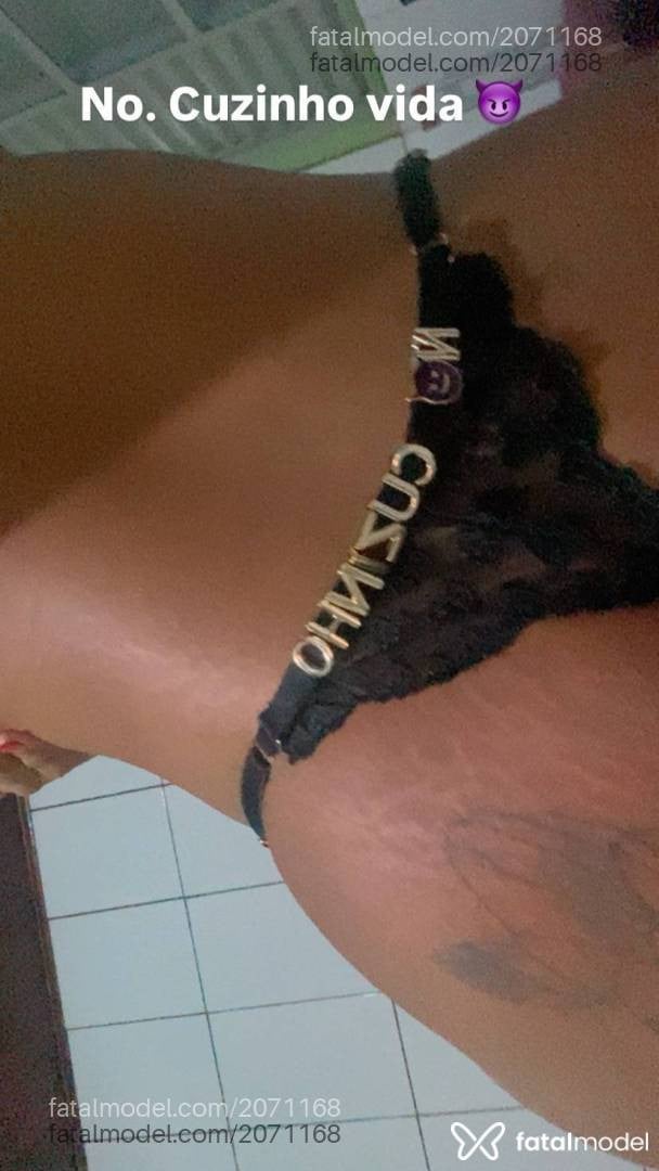 Acompanhante mulher morena (o) de olhos verdes - Mary Salustiano
