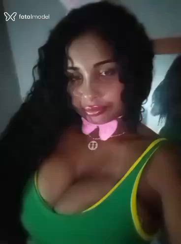 Acompanhante mulher morena (o) de olhos verdes em Porto Alegre do Norte Acompanhante mulher morena (o) de olhos verdes em Porto Alegre do Norte - Mary Salustiano