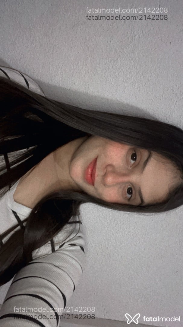 Acompanhante mulher com cabelo castanho de olhos castanhos em São Paulo - Lorena