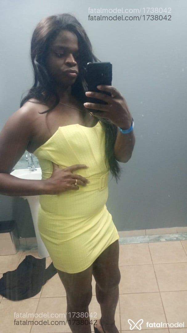 Acompanhante mulher trans com cabelo castanho de olhos pretos em São Paulo Acompanhante mulher trans com cabelo castanho de olhos pretos em São Paulo - Ashley tolledo