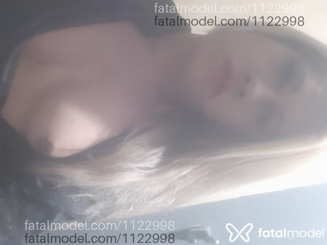 Acompanhante travesti loira (o) de olhos mel em Adamantina Acompanhante travesti loira (o) de olhos mel em Adamantina - Branca Ferreira