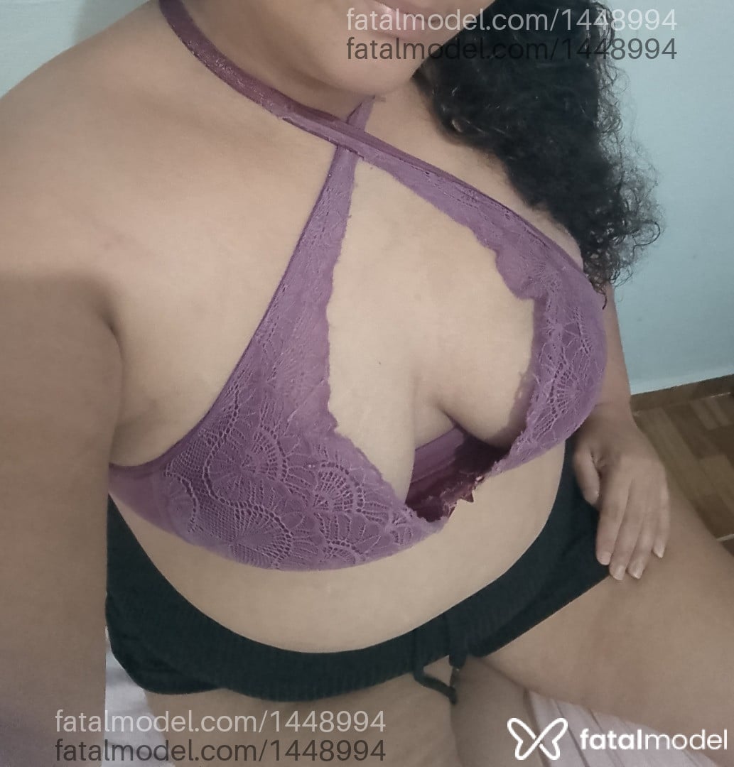 Acompanhante mulher morena (o) de olhos castanhos em Assis - Mimizinha