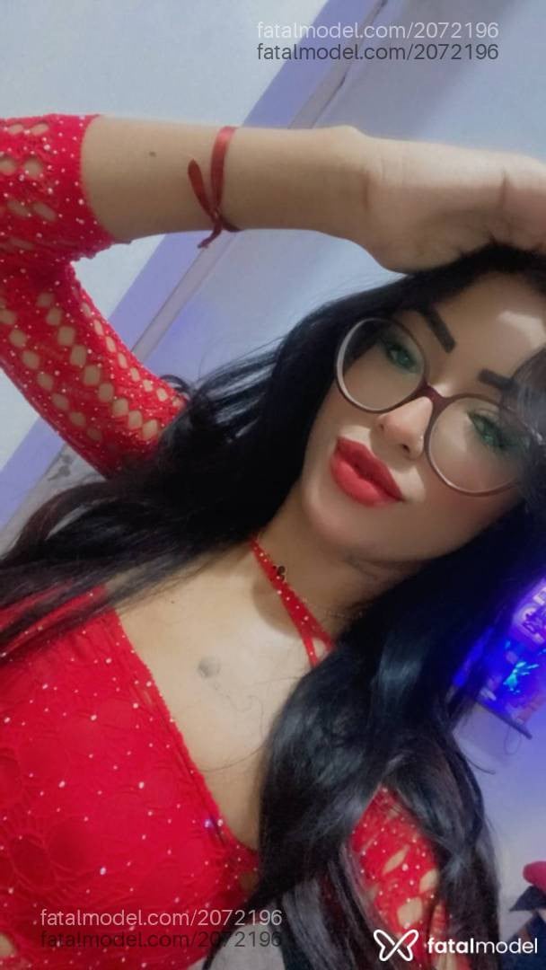 Acompanhante mulher morena (o) de olhos pretos - Safira