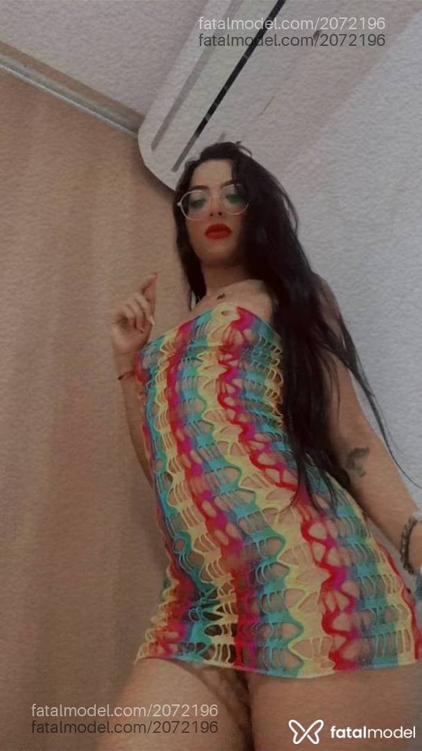 Acompanhante mulher morena (o) de olhos pretos - Safira