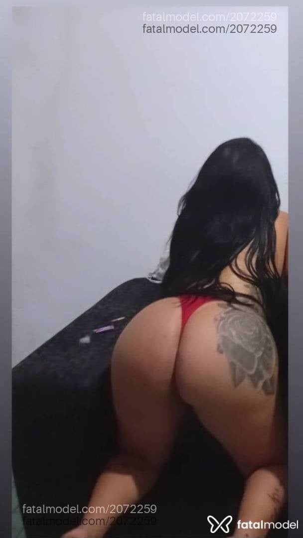 Acompanhante mulher com cabelo castanho de olhos mel - Gabizinha