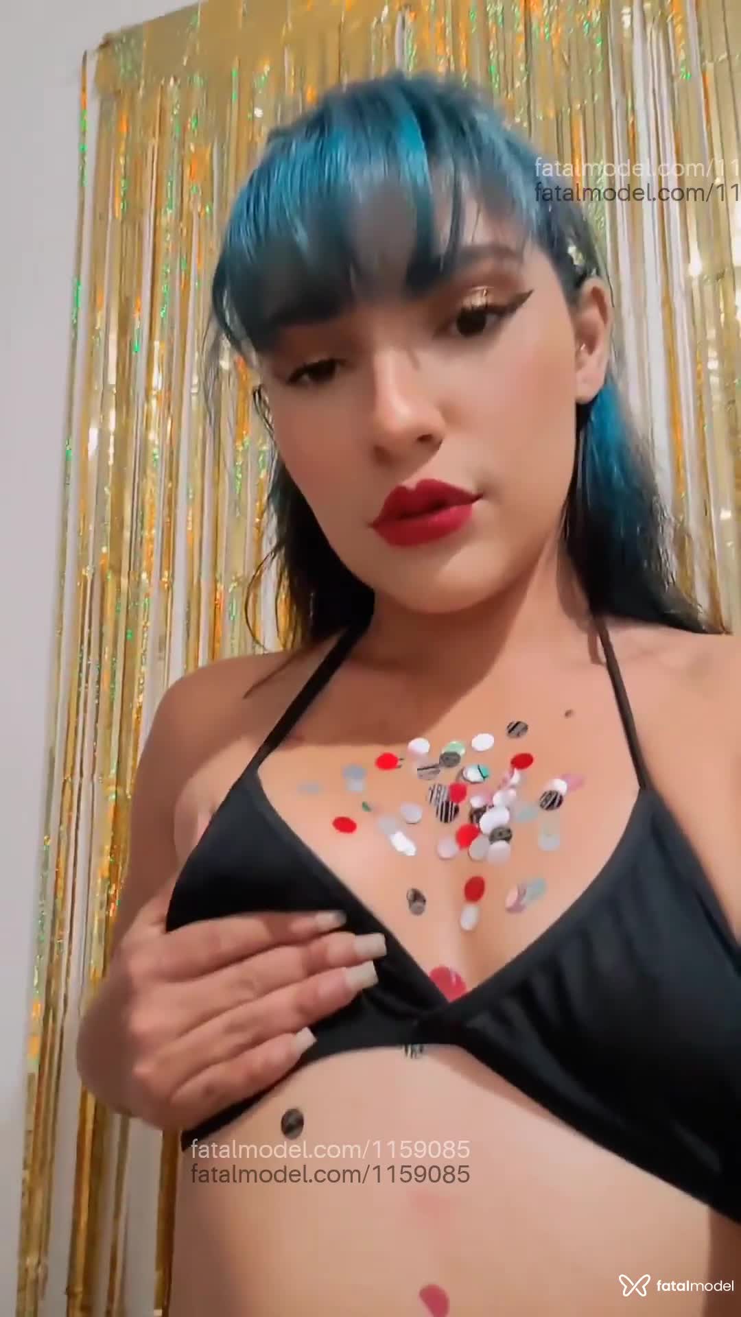Acompanhante mulher com cabelo colorido de olhos castanhos - Euahotmarii Acompanhante mulher com cabelo colorido de olhos castanhos - Euahotmarii