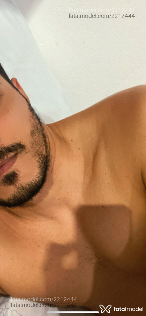 Acompanhante homem morena (o) de olhos castanhos em Aracaju Acompanhante homem morena (o) de olhos castanhos em Aracaju - Borges