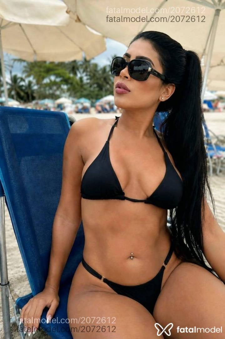 Acompanhante mulher morena (o) de olhos mel - Mila Santori