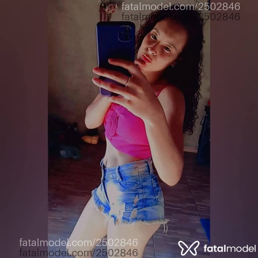 Acompanhante mulher morena (o) de olhos castanhos em Virtual - Lupita