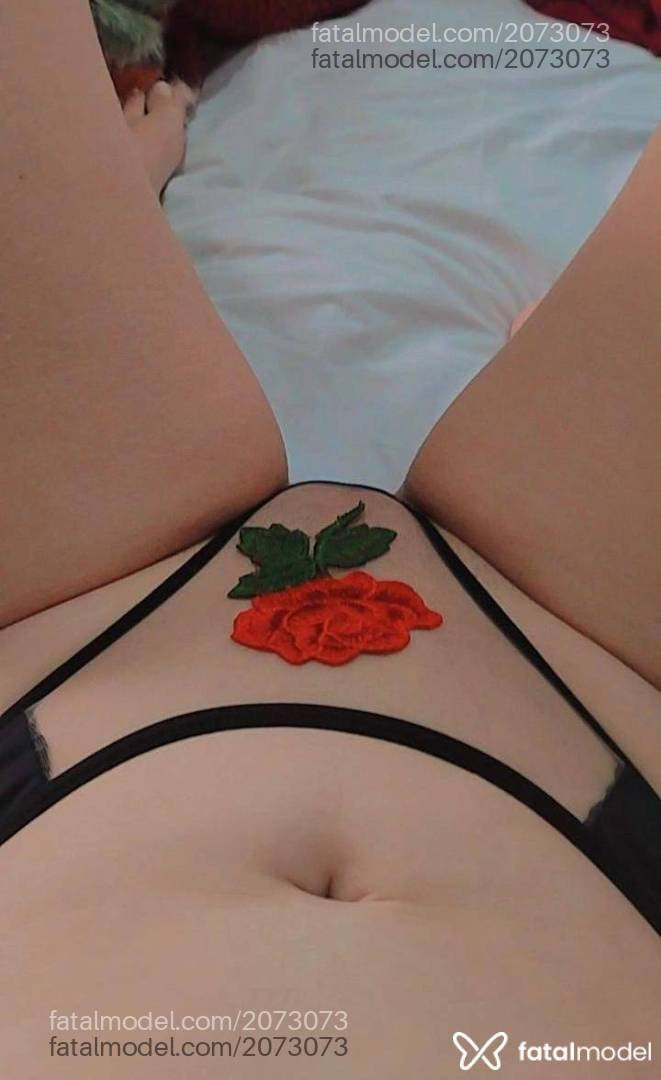 Acompanhante mulher morena (o) de olhos verdes em Araxá - Ana Clara