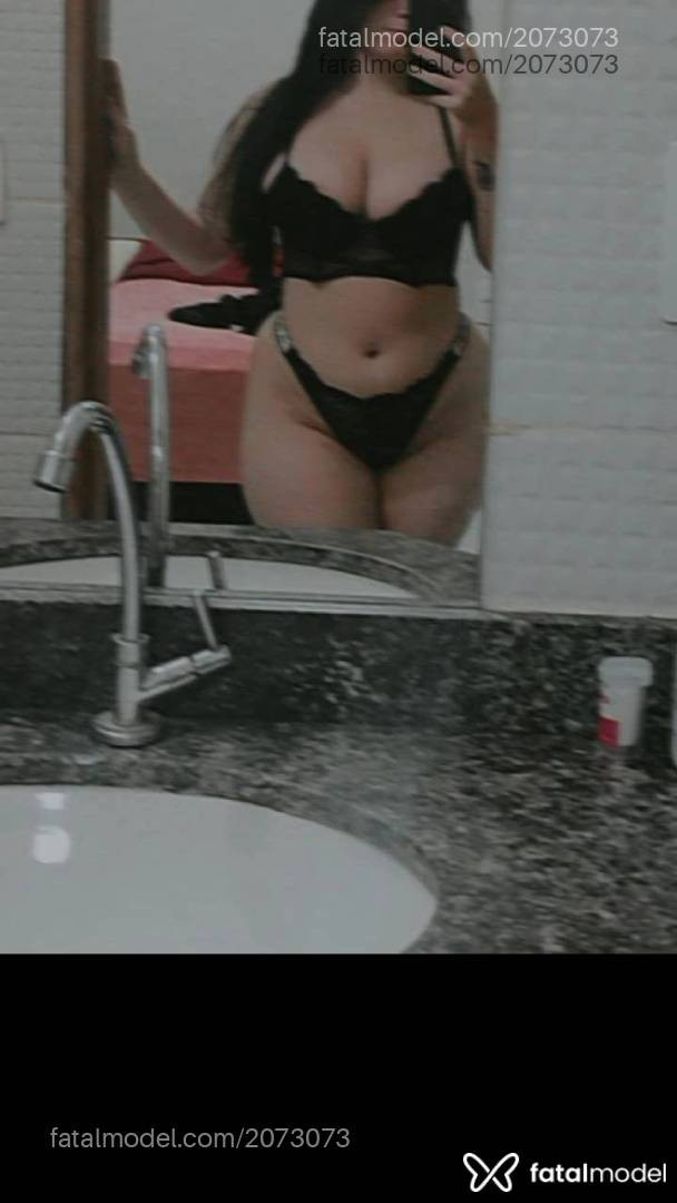 Acompanhante mulher morena (o) de olhos verdes - Ana Clara