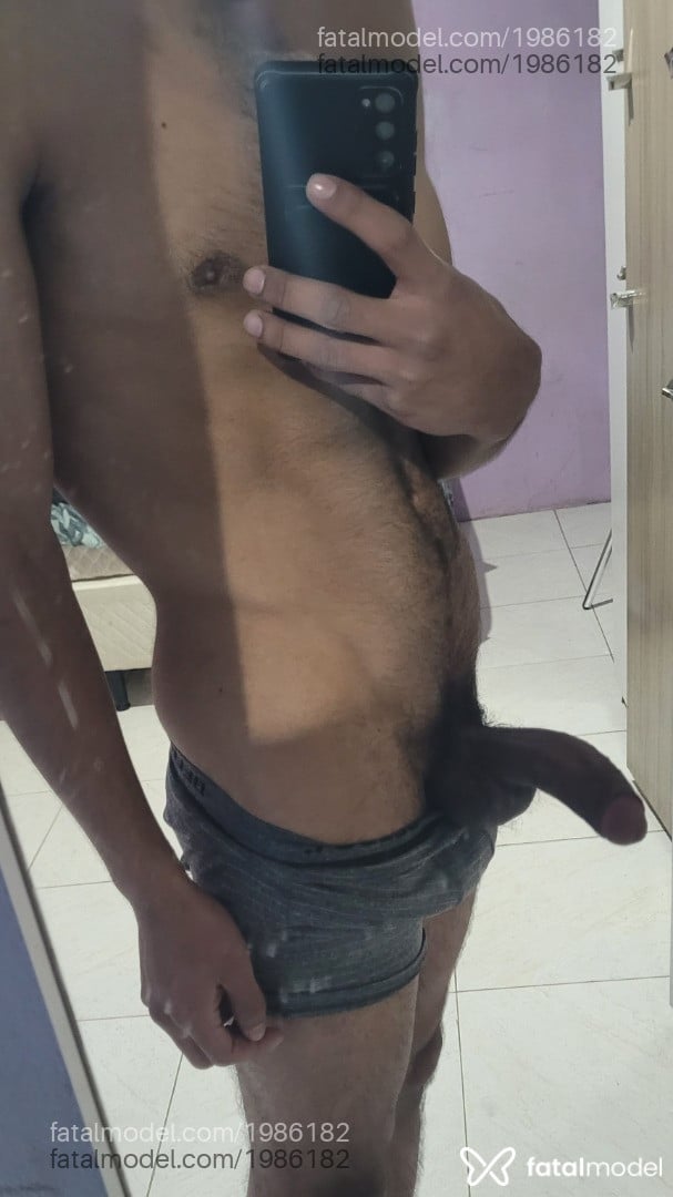 Acompanhante homem com cabelo castanho de olhos castanhos em Santa Cruz do Sul - Anderson Patrick