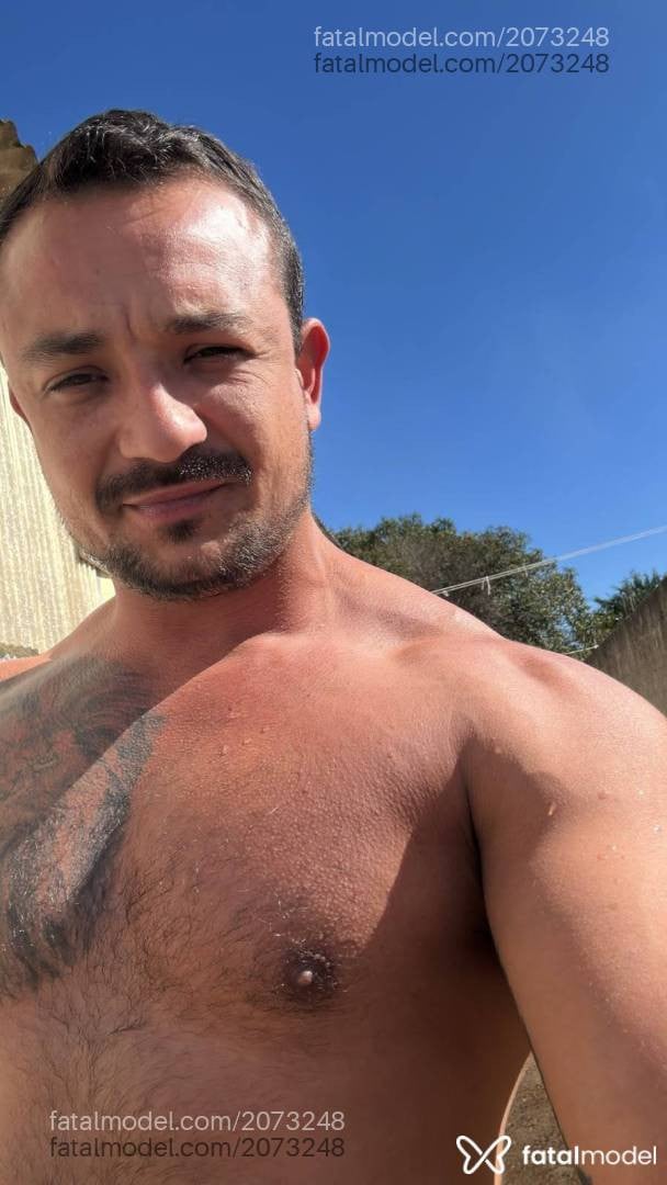 Acompanhante homem morena (o) de olhos castanhos em São José dos Campos - Eduardo Davila