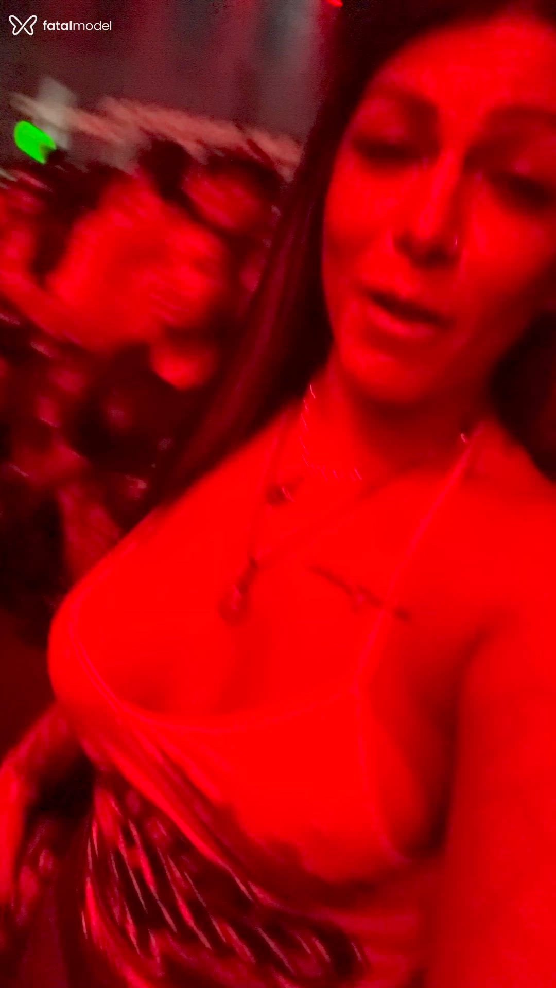Acompanhante mulher trans morena (o) de olhos verdes - Amanda Latorre Acompanhante mulher trans morena (o) de olhos verdes - Amanda Latorre