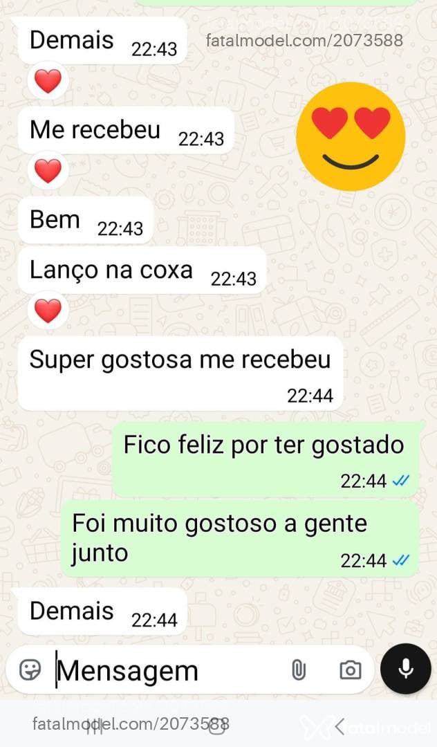 Acompanhante mulher morena (o) de olhos pretos - Ayla