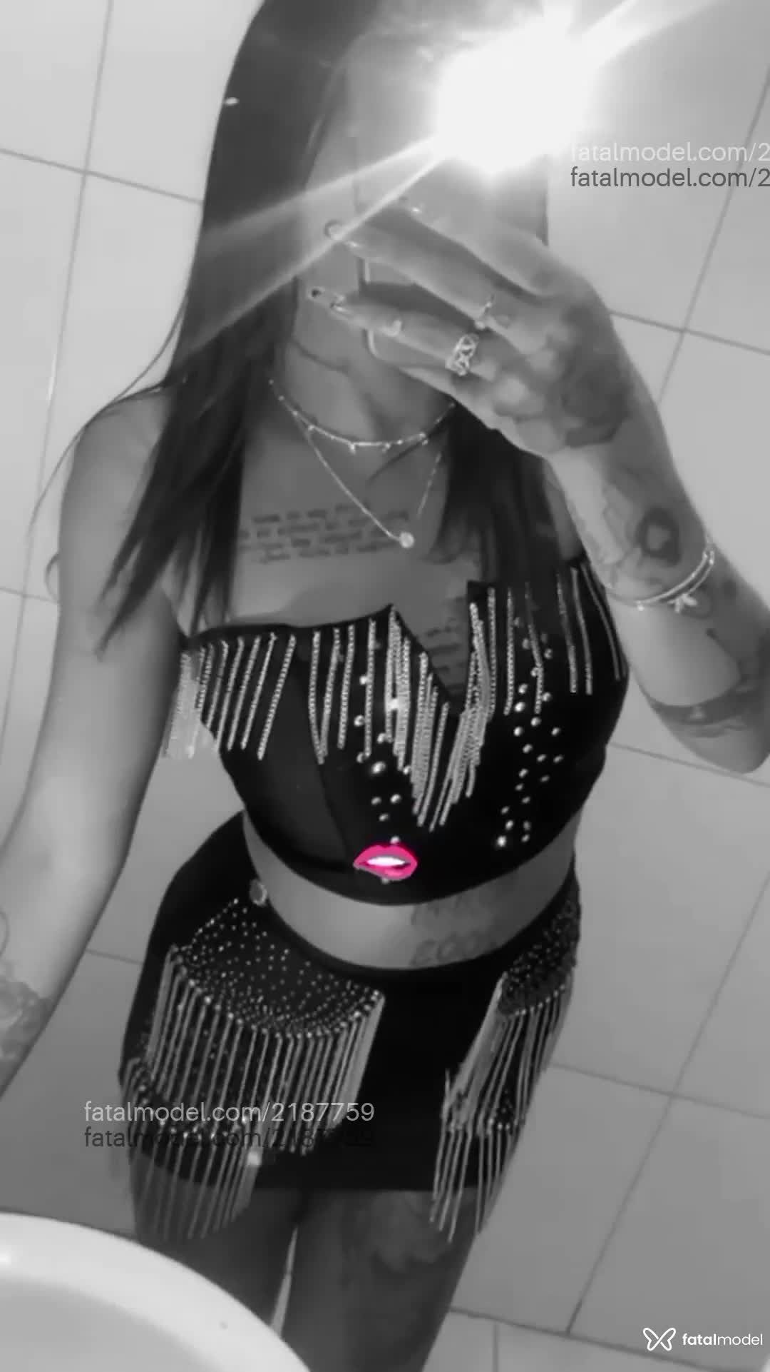 Acompanhante mulher ruiva (o) de olhos castanhos em Virtual - Ruivinhadoce
