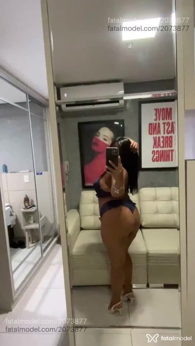 Acompanhante mulher morena (o) de olhos castanhos - Bianca Moura Acompanhante mulher morena (o) de olhos castanhos - Bianca Moura