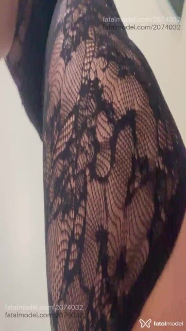 Acompanhante mulher morena (o) de olhos mel - Bruna