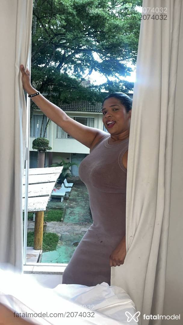 Acompanhante mulher morena (o) de olhos mel em Luís Eduardo Magalhães - Bruna