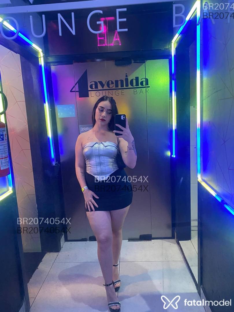 Acompanhante mulher morena (o) de olhos castanhos em Balneário Camboriú - Pery Ander