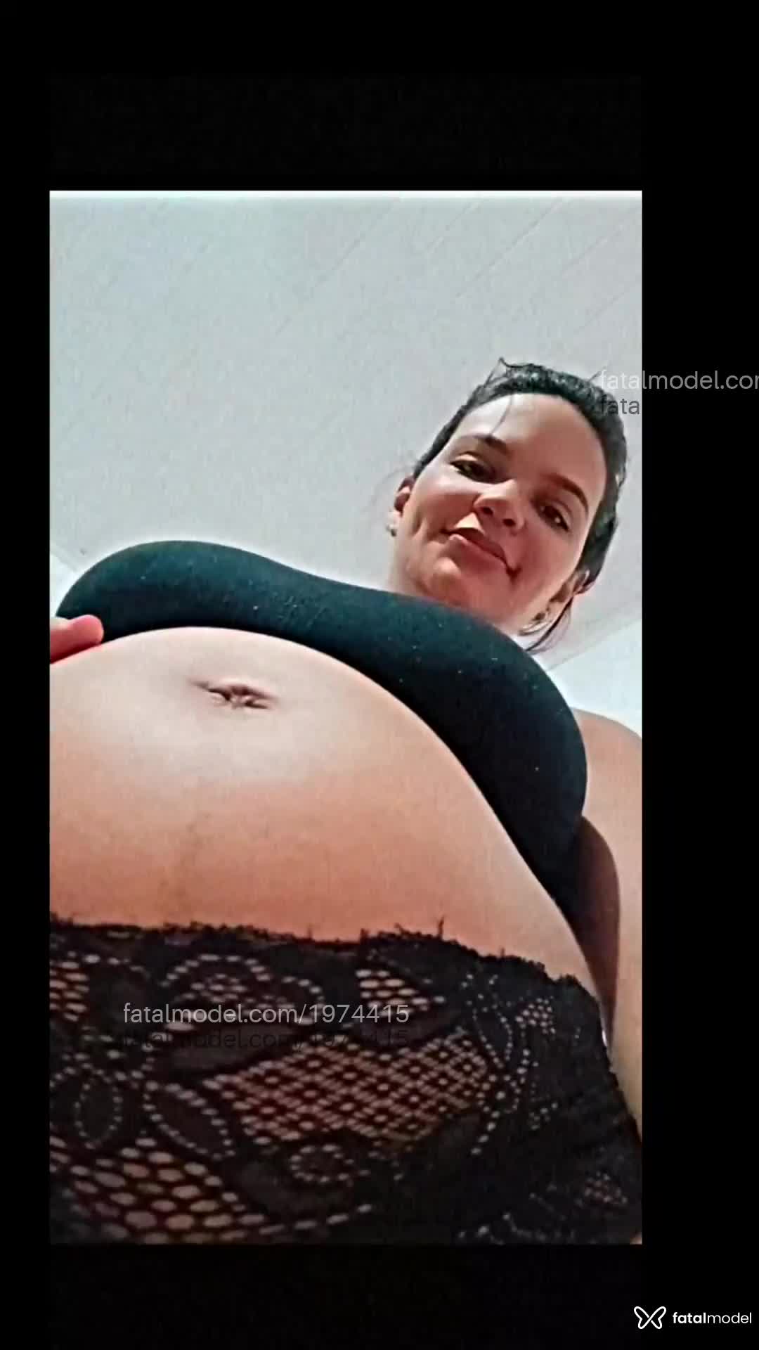Acompanhante mulher com cabelo castanho de olhos pretos - Karen Acompanhante mulher com cabelo castanho de olhos pretos - Karen