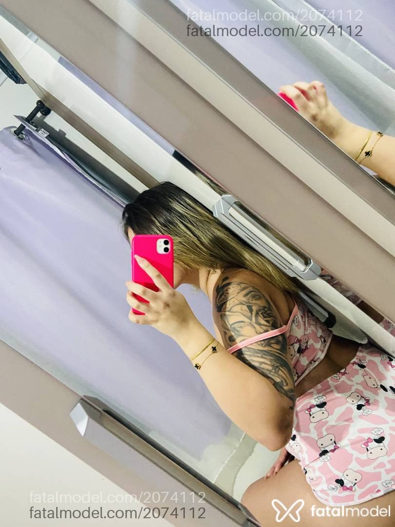 Acompanhante mulher loira (o) de olhos verdes - Eduarda