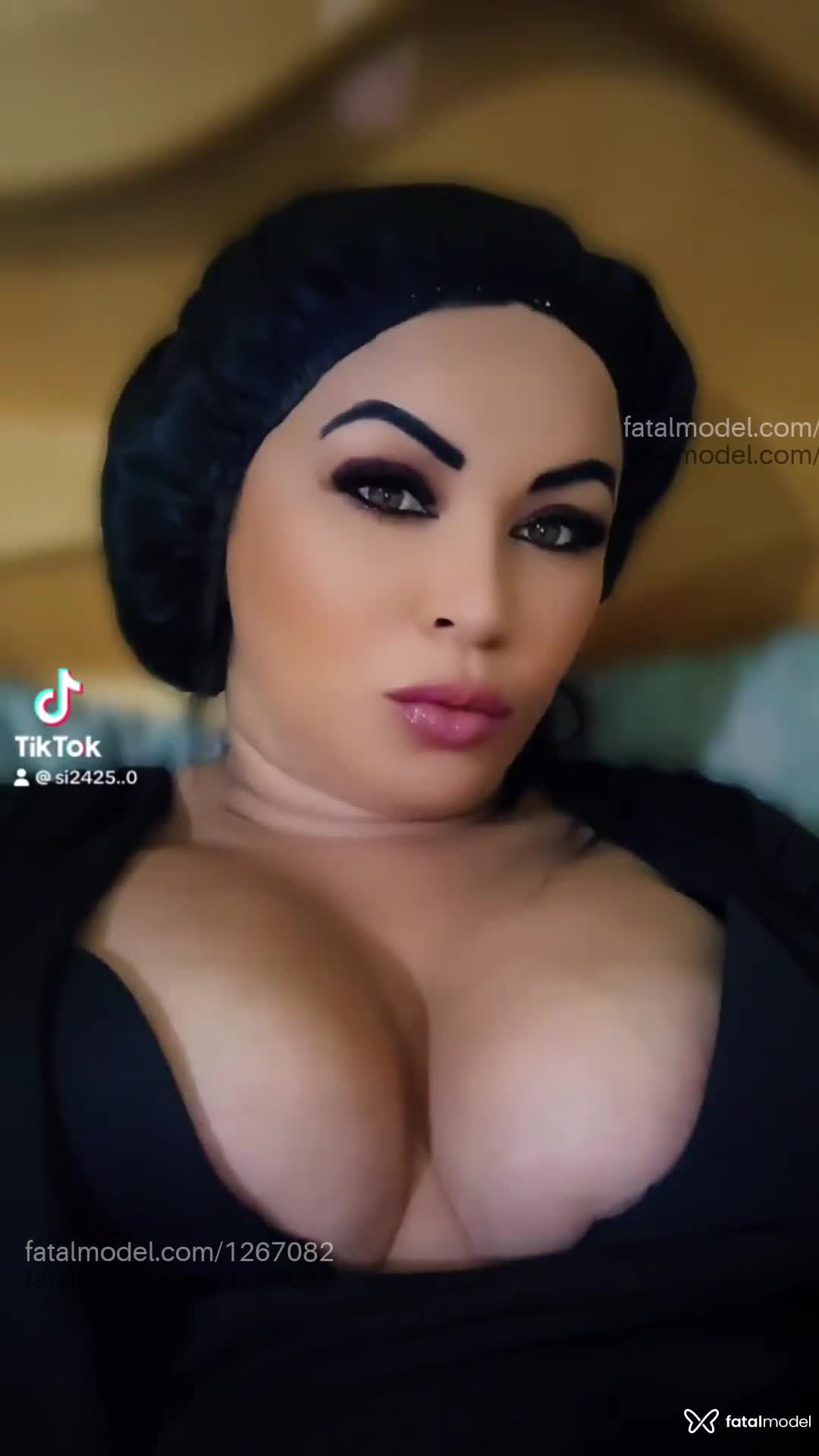 Acompanhante mulher morena (o) de olhos mel em Araras - Layla