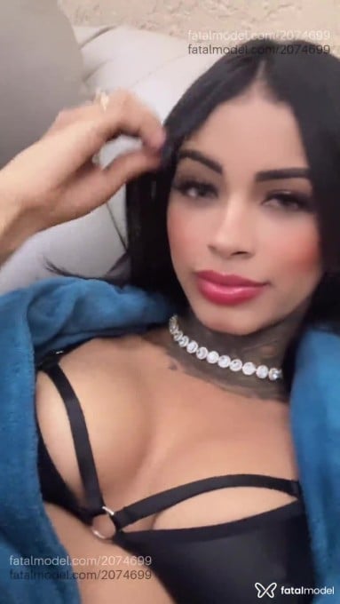 Acompanhante mulher morena (o) de olhos pretos - Belinha Acompanhante mulher morena (o) de olhos pretos - Belinha