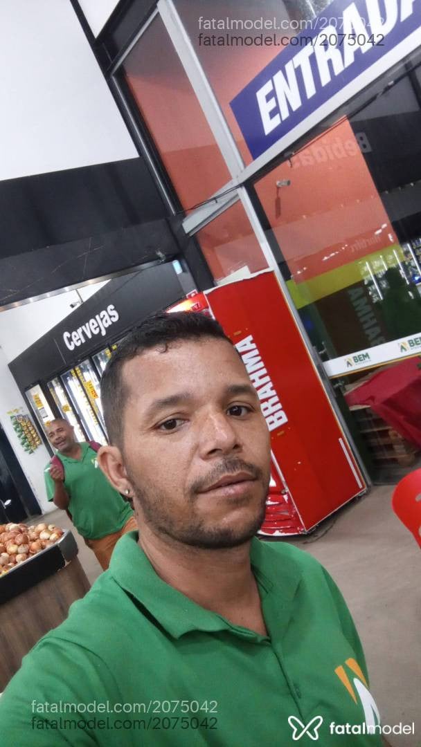 Acompanhante homem morena (o) de olhos castanhos em Caldas Novas Acompanhante homem morena (o) de olhos castanhos em Caldas Novas - Valdes