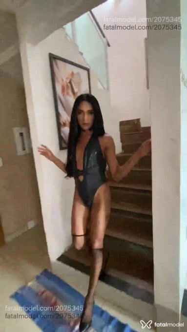 Acompanhante mulher trans morena (o) de olhos pretos em Uberlândia - Anny Yasmin