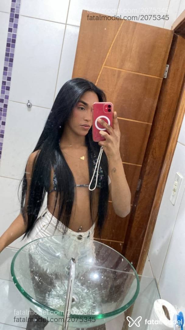 Acompanhante mulher trans morena (o) de olhos pretos em Uberlândia - Anny Yasmin