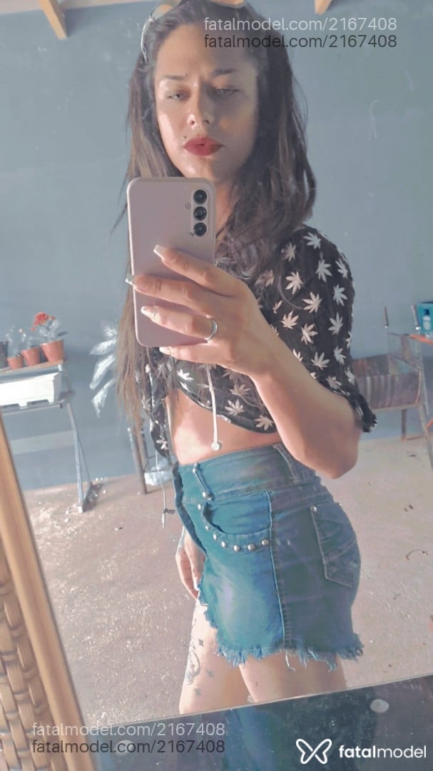 Acompanhante mulher trans com cabelo castanho de olhos mel - Sthefany Hills Acompanhante mulher trans com cabelo castanho de olhos mel - Sthefany Hills