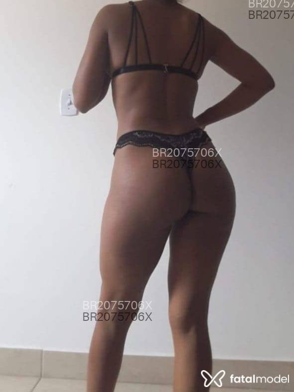 Acompanhante mulher morena (o) de olhos castanhos em Barretos - Giulia