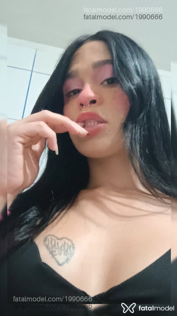 Acompanhante mulher trans morena (o) de olhos pretos - Tasha Acompanhante mulher trans morena (o) de olhos pretos - Tasha