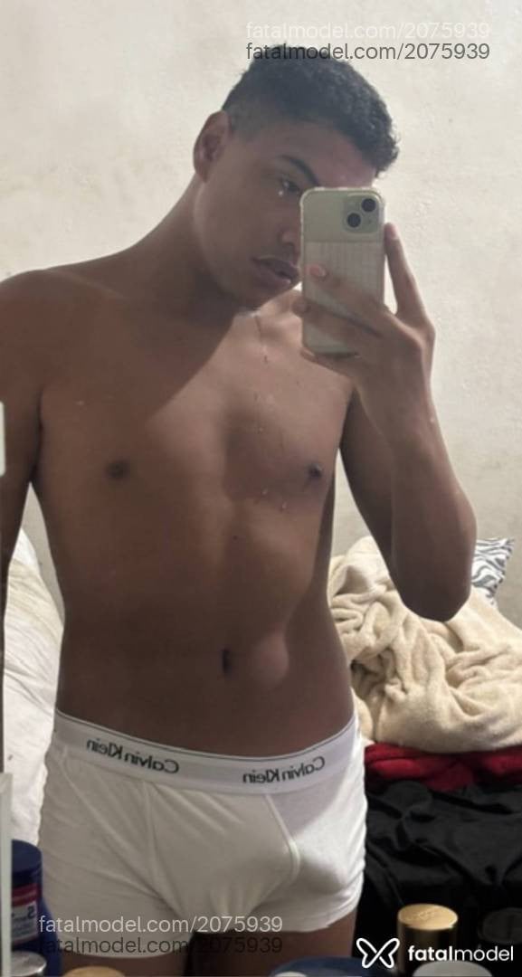 Acompanhante homem morena (o) de olhos castanhos em São Paulo Acompanhante homem morena (o) de olhos castanhos em São Paulo - Guilherme