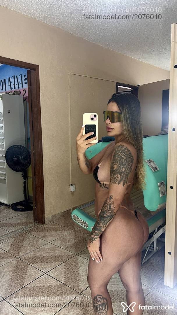Acompanhante mulher loira (o) de olhos mel em Ponta Grossa - Lara