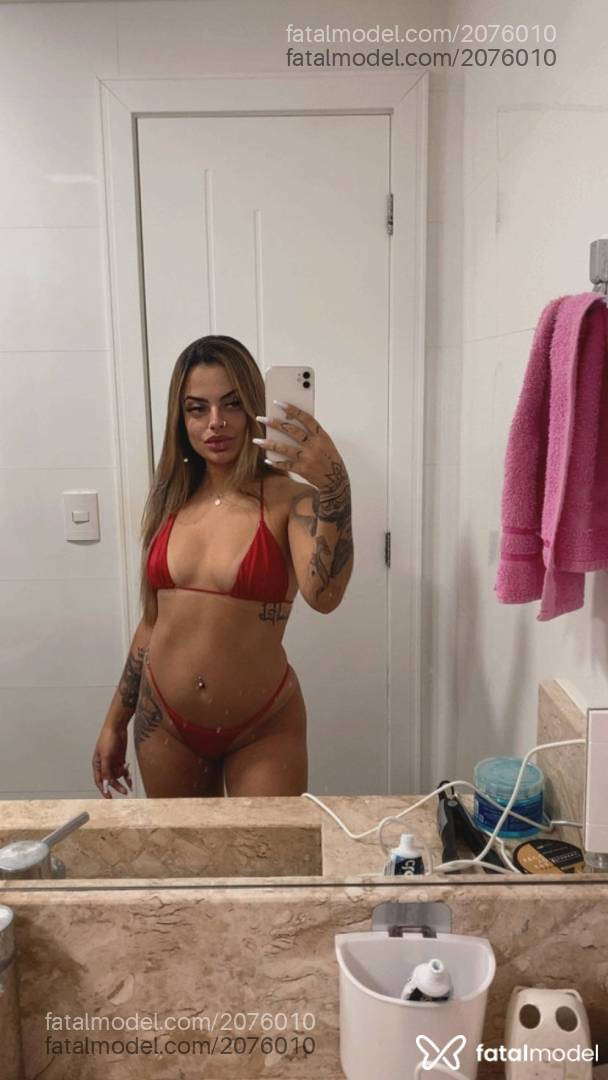 Acompanhante mulher loira (o) de olhos mel em Ponta Grossa - Lara