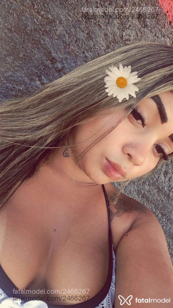Acompanhante mulher loira (o) de olhos pretos em Pontes e Lacerda Acompanhante mulher loira (o) de olhos pretos em Pontes e Lacerda - Erika