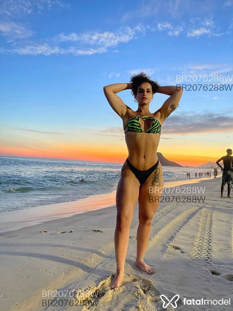 Acompanhante mulher morena (o) de olhos castanhos em Rio de Janeiro - Babi Percheron