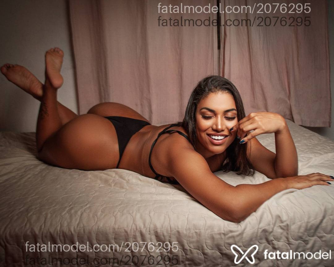 Acompanhante mulher com cabelo castanho de olhos castanhos em Cascavel - Eloah