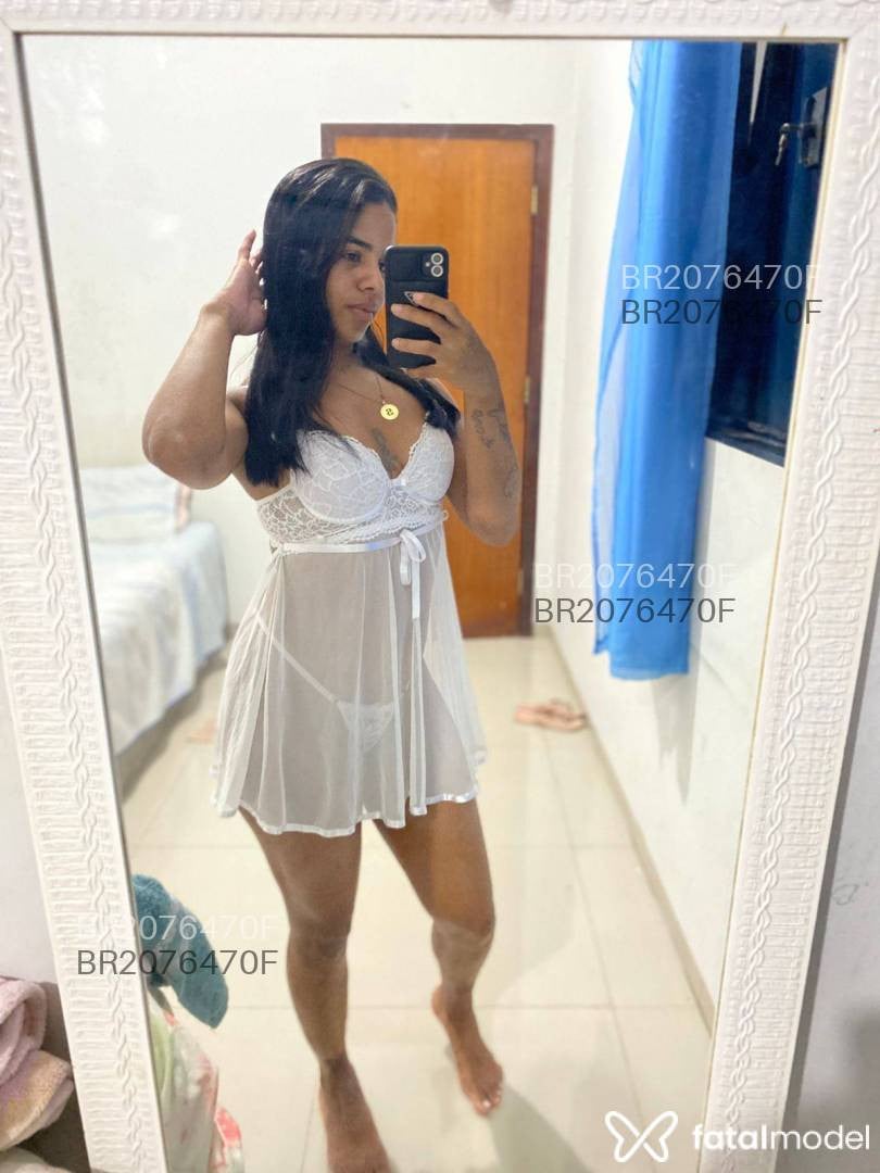 Acompanhante mulher morena (o) de olhos castanhos - Elisa Acompanhante mulher morena (o) de olhos castanhos - Elisa
