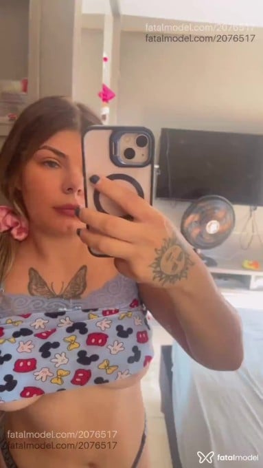 Acompanhante mulher loira (o) de olhos azuis em São José Acompanhante mulher loira (o) de olhos azuis em São José - Gabizinha