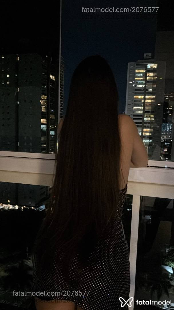 Acompanhante mulher com cabelo castanho de olhos castanhos - Melissa