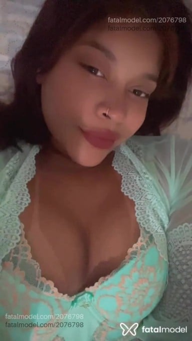 Acompanhante mulher morena (o) de olhos pretos em Cacoal Acompanhante mulher morena (o) de olhos pretos em Cacoal - Renata